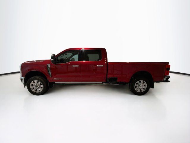 Used 2025 Ford F350 King Ranch w/ Chrome Package AWD/4WD image 4