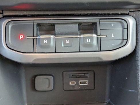 Used 2022 GMC Acadia AT4 w/ Preferred Package image 14