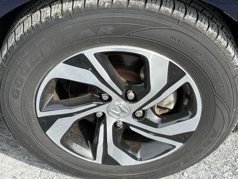 Used 2016 Honda Accord LX image 10