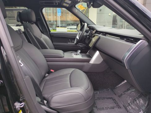New 2026 Land Rover Range Rover SE AWD/4WD image 30