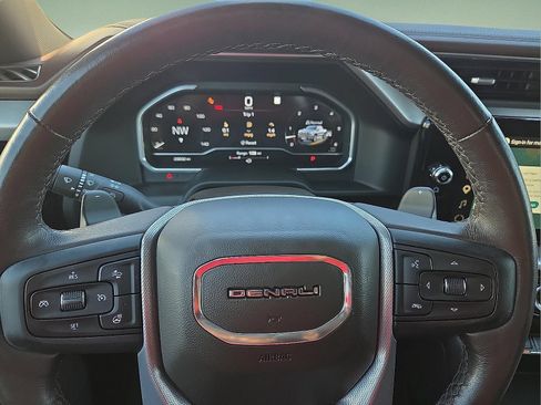 Used 2023 GMC Sierra 1500 Denali w/ Denali Reserve Package AWD/4WD image 4
