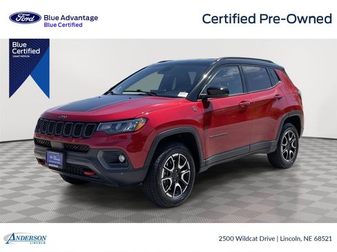 Used 2025 Jeep Compass Trailhawk AWD/4WD image 1
