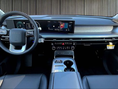 New 2026 Hyundai Ioniq 9 SEL image 6