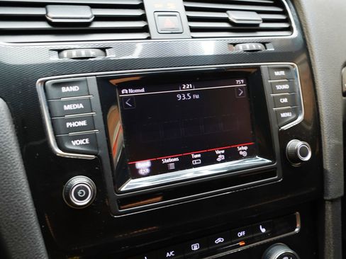 Used 2015 Volkswagen GTI S FWD image 57