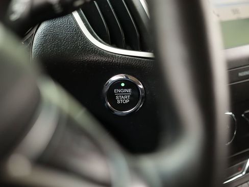 Used 2019 Ford Edge SEL w/ Equipment Group 201A image 18