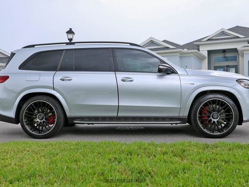 Used 2026 Mercedes-Benz GLS 63 AMG 4MATIC image 9
