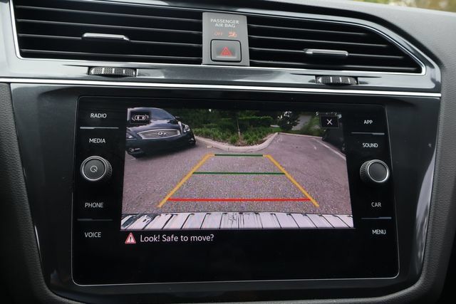 Certified 2023 Volkswagen Tiguan SE R-Line FWD image 26