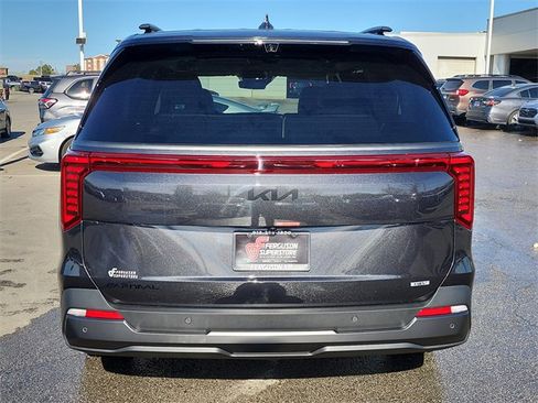 New 2026 Kia Carnival SX Prestige image 4