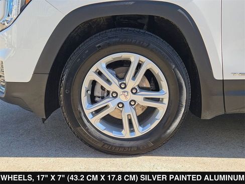 Used 2023 GMC Terrain SLE w/ Driver Convenience Package image 34