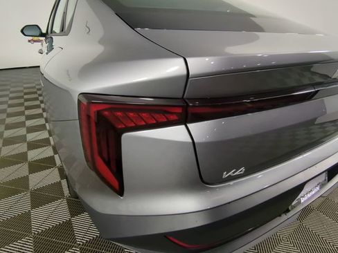 New 2025 Kia K4 EX image 32