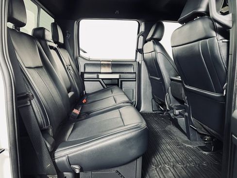 Used 2022 Ford F350 Lariat w/ Chrome Package image 14