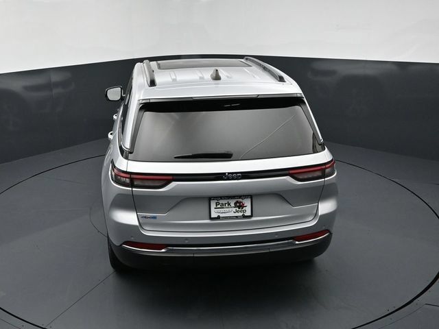 Used 2023 Jeep Grand Cherokee 4WD 4xe image 17
