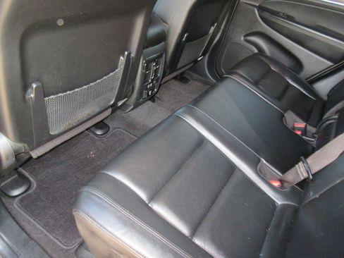 Used 2021 Jeep Grand Cherokee Limited image 17