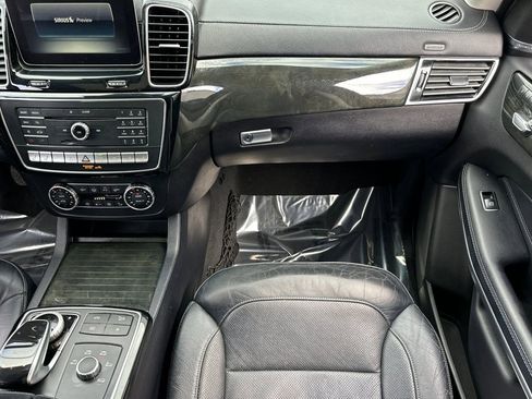 Used 2018 Mercedes-Benz GLS 550 4MATIC image 30