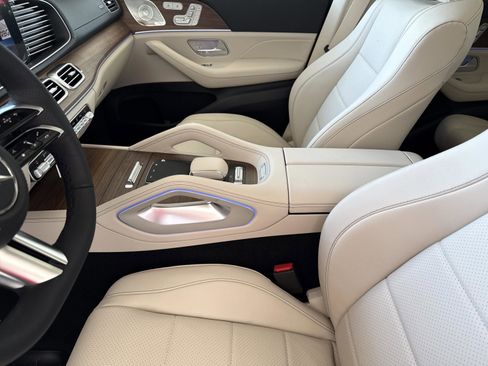 Certified 2026 Mercedes-Benz GLS 450 4MATIC image 27