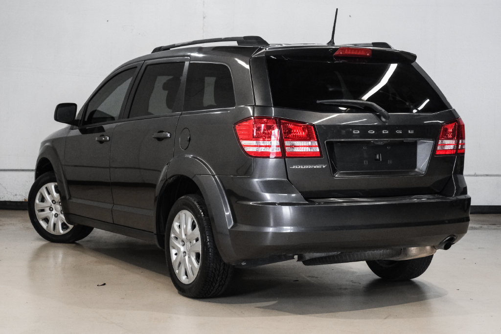 Used 2019 Dodge Journey SE FWD image 12