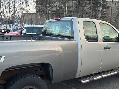 Used 2007 Chevrolet Silverado 2500 W/T w/ Snow Plow Prep Package image 6