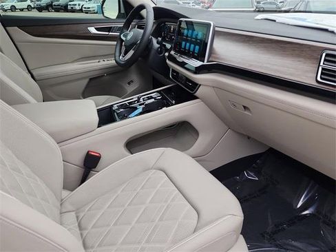 New 2026 Volkswagen Atlas SEL Premium R-Line image 18