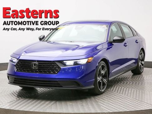 Used 2024 Honda Accord Sport image 1