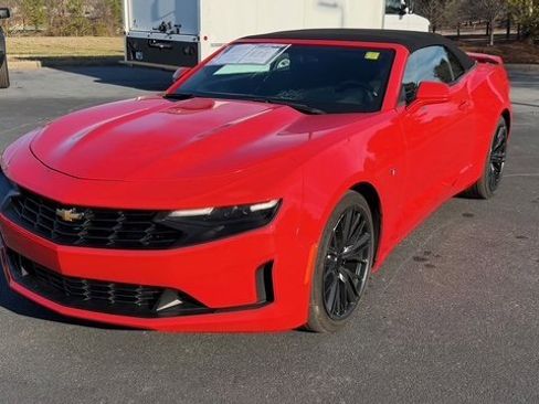 Used 2020 Chevrolet Camaro LT image 8