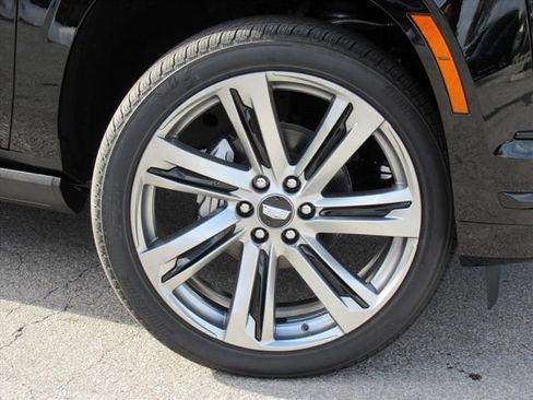 New 2026 Cadillac Escalade ESV Sport w/ Touring Package image 7