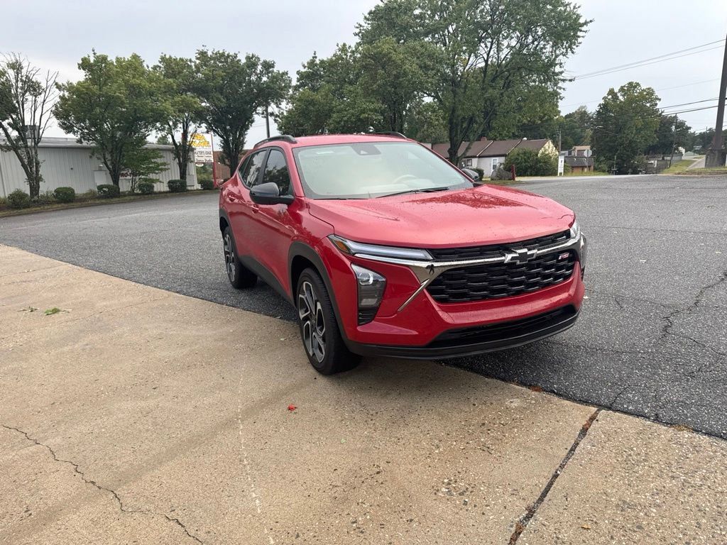 Used 2026 Chevrolet Trax RS w/ Driver Confidence Package FWD image 8