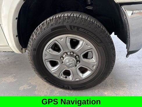 Used 2018 RAM 2500 Laramie AWD/4WD image 2