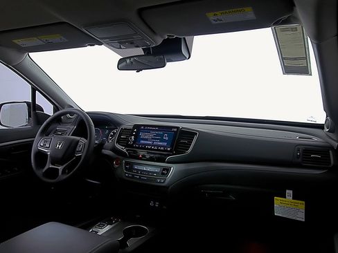 Used 2025 Honda Ridgeline Sport+ image 13