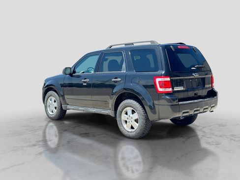 Used 2011 Ford Escape XLT w/ 201A Rapid Spec Order Code AWD/4WD image 3