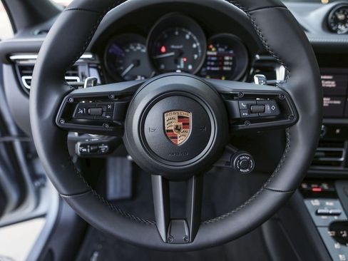 Certified 2026 Porsche Macan Turbo AWD/4WD image 18