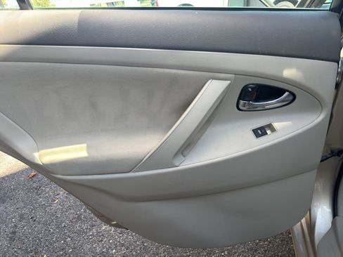 Used 2011 Toyota Camry LE w/ LE Extra-Value Pkg FWD image 26