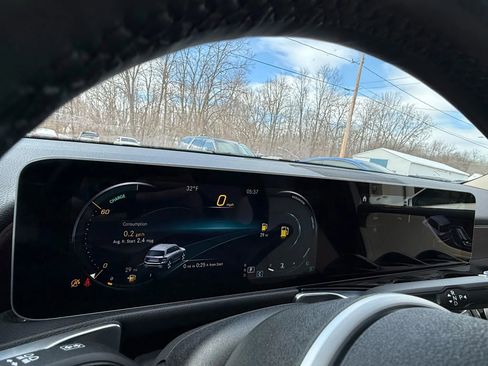 Used 2020 Mercedes-Benz GLB 250 4MATIC image 19