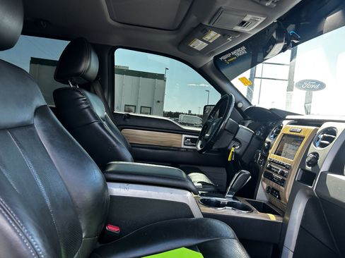 Used 2011 Ford F150 Lariat w/ Lariat Chrome Pkg image 12