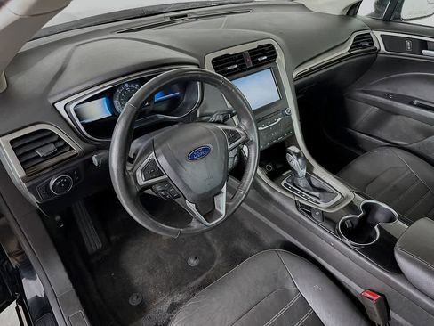 Used 2014 Ford Fusion SE w/ Equipment Group 502A FWD image 2