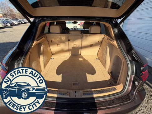 Used 2015 Porsche Macan S w/ Premium Package Plus AWD/4WD image 9