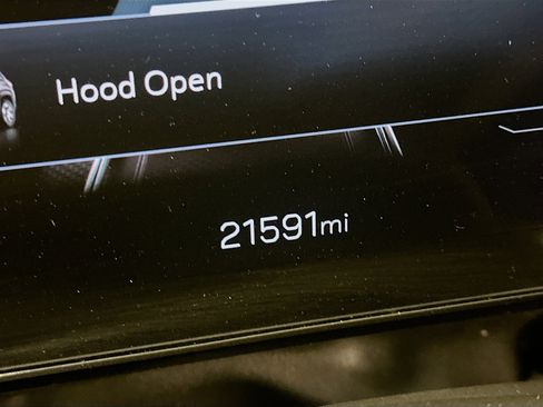 Used 2025 GMC Terrain Elevation image 19