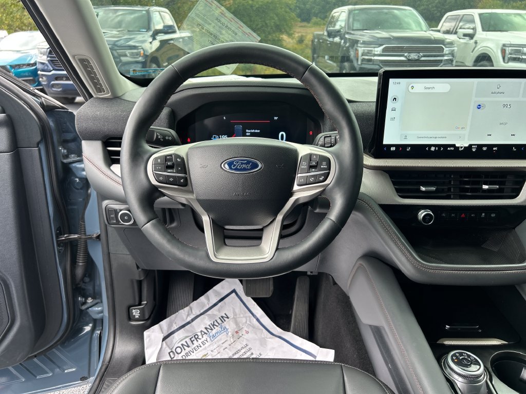 Used 2025 Ford Explorer Active w/ Active Comfort Package AWD/4WD image 16