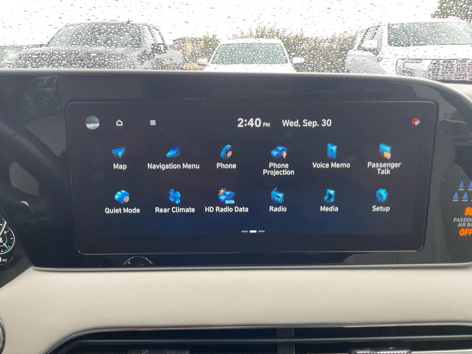 Used 2022 Hyundai Palisade Limited w/ Winter Package AWD/4WD image 16