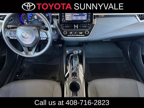 Used 2021 Toyota Corolla LE FWD image 4