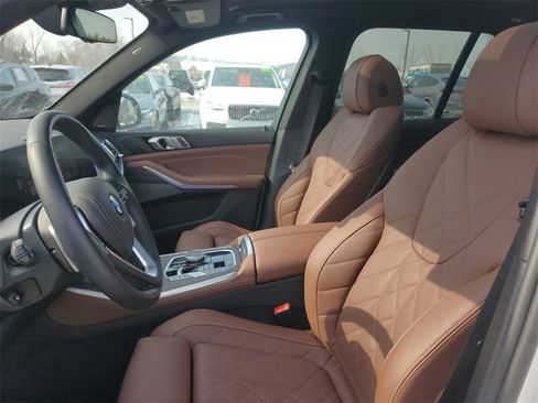Used 2024 BMW X5 xDrive40i w/ Premium Package image 7