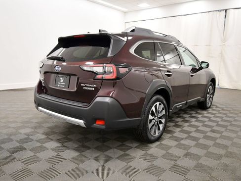 Used 2024 Subaru Outback Touring AWD/4WD image 8