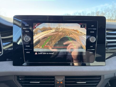 New 2026 Volkswagen Jetta SE image 19