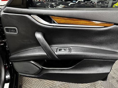 Used 2019 Maserati Ghibli S image 56