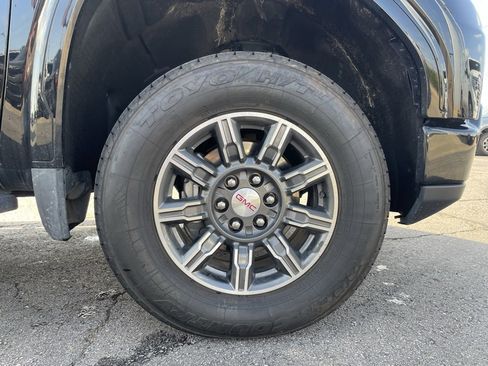 Used 2024 GMC Sierra 1500 AT4 w/ Technology Package image 31