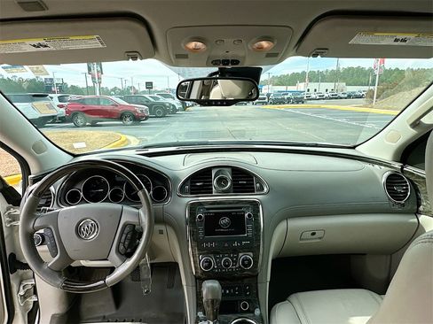 Used 2014 Buick Enclave Leather image 3