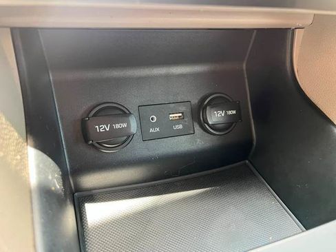 Used 2019 Hyundai Elantra SEL FWD image 22