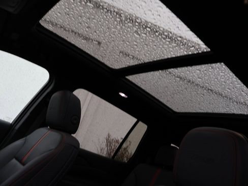 Certified 2024 Chevrolet Traverse RS image 46