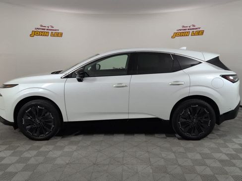Used 2025 Nissan Murano Platinum w/ Cargo Package AWD/4WD image 2
