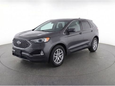 Used 2024 Ford Edge SEL w/ Convenience Package AWD/4WD image 2