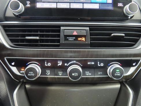 Used 2020 Honda Accord EX image 27